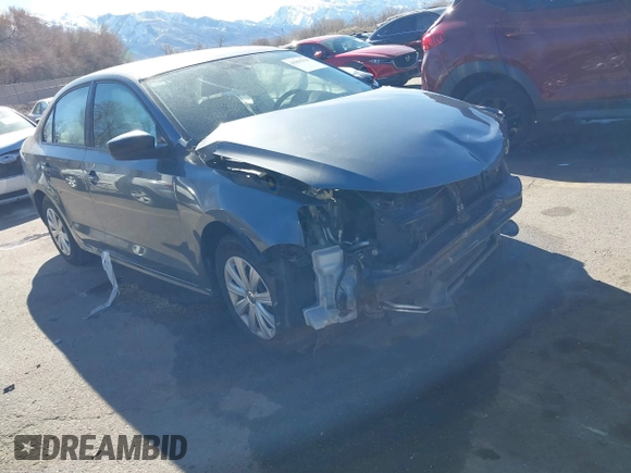 2014 Volkswagen Jetta S z VIN 3VW2K7AJ7EM275448, wystawiony jako IAAI lot #41835358 z przebiegiem 149 272 mil mil oraz . Historia ofert i sprzedaży dostępna na DreamBid. Obrazek 1.