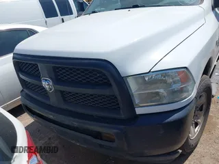 2018 Ram 2500 Tradesman z VIN 3C7WR4AJ8JG293547, wystawiony jako IAAI lot #42474445 z przebiegiem 121 406 mil mil oraz . Historia ofert i sprzedaży dostępna na DreamBid. Obrazek 12.
