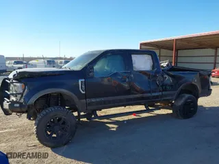 2017 Ford Super Duty F-250 SRW Lariat with VIN 1FT7W2BT8HED31729, listed as a IAAI auction lot 41396178 with 128,564 mi miles. Bid and sale history available at carsss.com. Image 13.