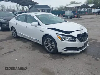 2017 Buick LaCrosse Premium with VIN 1G4ZR5SS6HU162823, listed as a IAAI auction lot 41953549 with 35,030 mi miles. Bid and sale history available at carsss.com. Image 1.