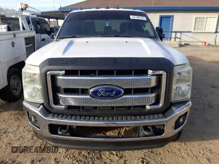 2013 Ford F-350 XL z VIN 1FT8W3DT6DEB56639, wystawiony jako Copart lot #42168225 z przebiegiem 177 313 mil mil oraz Szkoda całkowita • Salvage title. Historia ofert i sprzedaży dostępna na DreamBid. Obrazek 5.