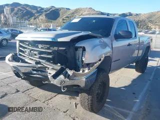 2009 GMC Sierra 1500 SLE z VIN 1GTEK29019Z262746, wystawiony jako IAAI lot #42262860 z przebiegiem 224 892 mil mil oraz . Historia ofert i sprzedaży dostępna na DreamBid. Obrazek 19.
