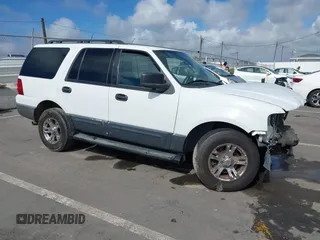2006 Ford Expedition XLS with VIN 1FMPU13596LA38314, listed as a IAAI auction lot 41577982 with 154,752 mi miles. Bid and sale history available at carsss.com. Image 1.