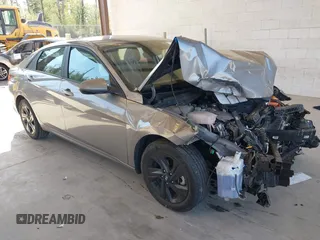 2022 Hyundai Elantra Blue z VIN KMHLM4AJ0NU013598, wystawiony jako IAAI lot #42097664 z przebiegiem 65 556 mil mil oraz . Historia ofert i sprzedaży dostępna na DreamBid. Obrazek 1.