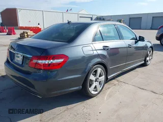 2010 Mercedes-Benz E 350 Luxury with VIN WDDHF5GB5AA078880, listed as a IAAI auction lot 42590907 with 210,275 mi miles and . Bid and sale history available at DreamBid. Image 4.