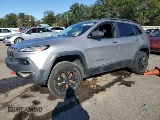 2017 Jeep Cherokee Trailhawk L Plus with VIN 1C4PJMBS7HD220533, listed as a Copart auction lot 81403364 with 94,101 mi miles and Salvage Title. Bid and sale history available at carsss.com. Image 1.