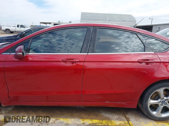 2013 Ford Fusion SE with VIN 3FA6P0H90DR142496, listed as a IAAI auction lot 41424016 with 135,099 mi miles. Bid and sale history available at carsss.com. Image 14.