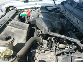 2017 Ford F-250 XL z VIN 1FDBF2A62HEB75351, wystawiony jako IAAI lot #42571591 z przebiegiem 218 376 mil mil oraz . Historia ofert i sprzedaży dostępna na DreamBid. Obrazek 19.