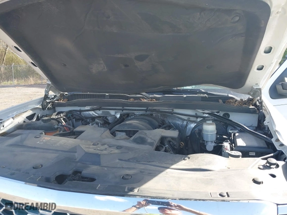2015 Chevrolet Silverado 1500 LT with VIN 3GCUKREC7FG358672, listed as a IAAI auction lot 41735598 with 197,446 mi miles. Bid and sale history available at carsss.com. Image 10.