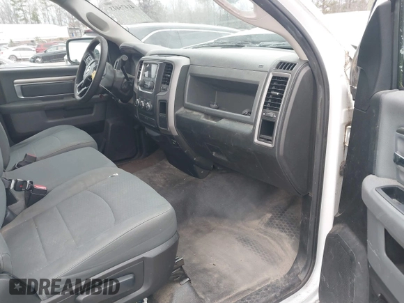 2016 Ram 1500 Tradesman with VIN 3C6JR6DT2GG261791, listed as a IAAI auction lot 41475013 with 100,013 mi miles and . Bid and sale history available at DreamBid. Image 5.