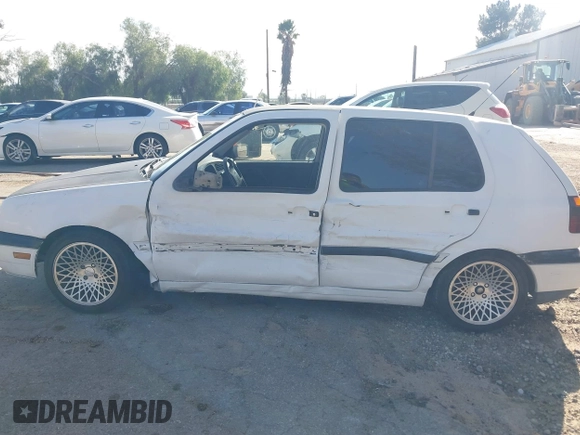 1997 Volkswagen Golf с VIN 3VWKB81H6VM030384, выставлен на аукционе IAAI как лот 41684593 с пробегом 223 869 миль миль и . История ставок и продаж доступна на DreamBid. Изображение 14.