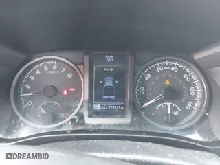 2018 Toyota Tacoma SR with VIN 3TMCZ5AN6JM153006, listed as a IAAI auction lot 41662705 with 176,659 mi miles. Bid and sale history available at carsss.com. Image 7.