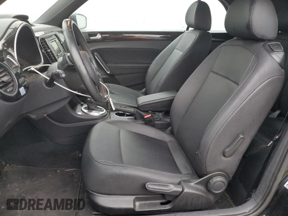 2015 Volkswagen Beetle with VIN 3VW5A7AT5FM812966, listed as a Copart auction lot 80741484 with 51,089 mi miles and Salvage Title. Bid and sale history available at DreamBid. Image 7.