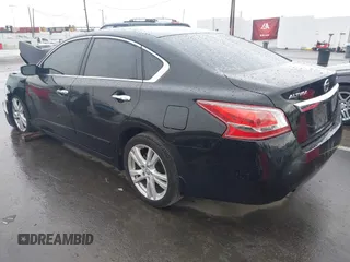 2013 Nissan Altima SV with VIN 1N4BL3AP1DC233215, listed as a IAAI auction lot 41770839 with Not Provided miles and . Bid and sale history available at DreamBid. Image 3.