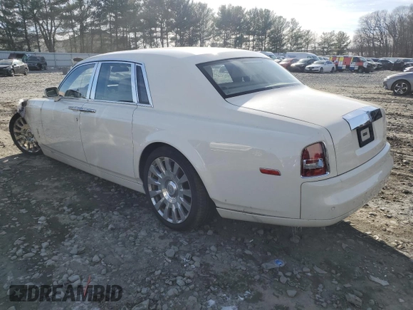 2004 Rolls-Royce Phantom z VIN SCA1S68414UX07249, wystawiony jako Copart lot #88060075 z przebiegiem Nie podano mil oraz Szkody całkowita. Historia ofert i sprzedaży dostępna na DreamBid. Obrazek 2.