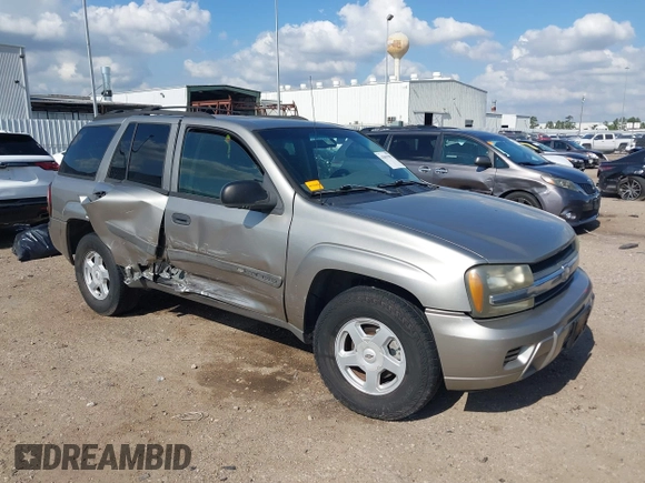 2003 Chevrolet TrailBlazer LS with VIN 1GNDS13S732225286, listed as a IAAI auction lot 42091982 with 283,517 mi miles. Bid and sale history available at carsss.com. Image 1.