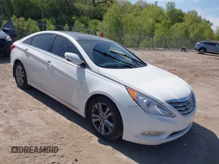 2012 Hyundai Sonata SE z VIN 5NPEC4AC0CH356520, wystawiony jako IAAI lot #42247788 z przebiegiem 186 358 mil mil oraz . Historia ofert i sprzedaży dostępna na DreamBid. Obrazek 1.