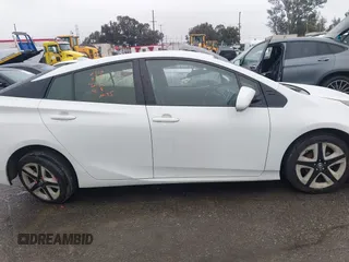 2016 Toyota Prius Four z VIN JTDKARFU5G3018930, wystawiony jako IAAI lot #41570722 z przebiegiem 172 791 mil mil oraz . Historia ofert i sprzedaży dostępna na DreamBid. Obrazek 12.
