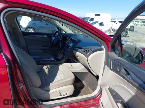 2018 Ford Fusion Hybrid SE with VIN 3FA6P0LU1JR243022, listed as a IAAI auction lot 41470052 with 119,636 mi miles. Bid and sale history available at carsss.com. Image 5.