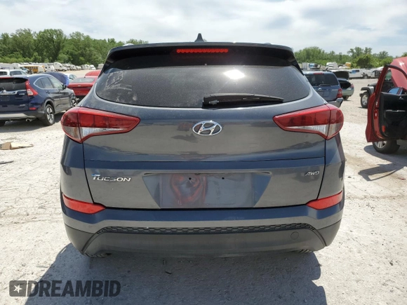 2018 Hyundai Tucson SEL z VIN KM8J3CA44JU598243, wystawiony jako Copart lot #57309325 z przebiegiem 126 798 mil mil oraz Tytuł czysty. Historia ofert i sprzedaży dostępna na DreamBid. Obrazek 6.