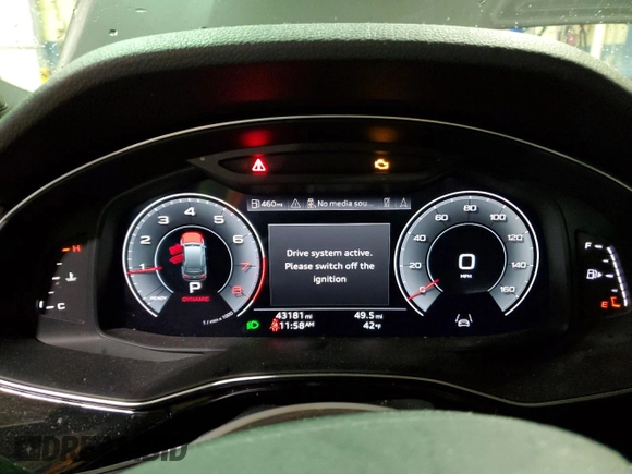 2022 Audi Q7 Premium Plus with VIN WA1LJBF70ND004733, listed as a Copart auction lot 85581334 with 43,181 mi miles and Salvage title. Bid and sale history available at DreamBid. Image 9.
