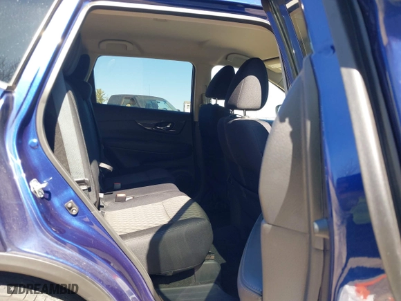 2019 Nissan Rogue SL with VIN 5N1AT2MTXKC748229, listed as a IAAI auction lot 41728471 with 64,153 mi miles. Bid and sale history available at carsss.com. Image 8.