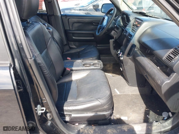 2003 Honda CR-V EX with VIN SHSRD78833U137690, listed as a IAAI auction lot 41831360 with 208,795 mi miles. Bid and sale history available at carsss.com. Image 5.