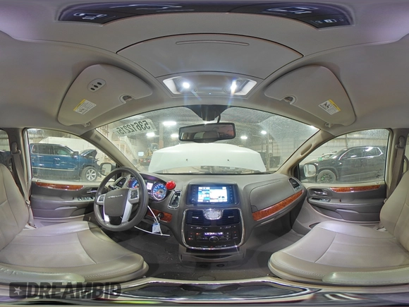 2015 Chrysler Town & Country Touring L z VIN 2C4RC1CG9FR563298, wystawiony jako Copart lot #53612215 z przebiegiem 103 829 mil mil oraz Szkoda całkowita • Salvage title. Historia ofert i sprzedaży dostępna na DreamBid. Obrazek 15.