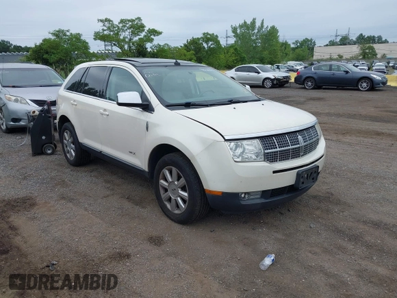 2008 Lincoln MKX with VIN 2LMDU88C18BJ33105, listed as a IAAI auction lot 42617092 with 207,787 mi miles and . Bid and sale history available at DreamBid. Image 1.