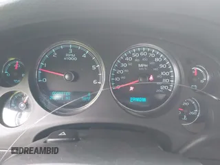 2011 Chevrolet Avalanche LT with VIN 3GNTKFE35BG256847, listed as a IAAI auction lot 41854804 with 206,571 mi miles. Bid and sale history available at carsss.com. Image 7.