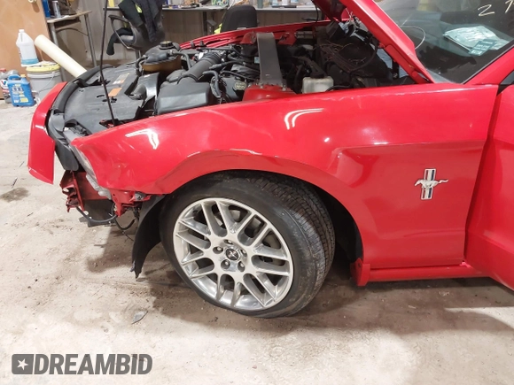 2014 Ford Mustang V6 with VIN 1ZVBP8EM9E5303736, listed as a IAAI auction lot 41895487 with 130,149 mi miles. Bid and sale history available at carsss.com. Image 6.