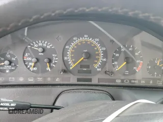 1991 Mercedes-Benz 500 z VIN WDBFA66E0MF016973, wystawiony jako Copart lot #78202724 z przebiegiem Nie podano mil oraz Szkoda całkowita • Salvage title. Historia ofert i sprzedaży dostępna na DreamBid. Obrazek 9.