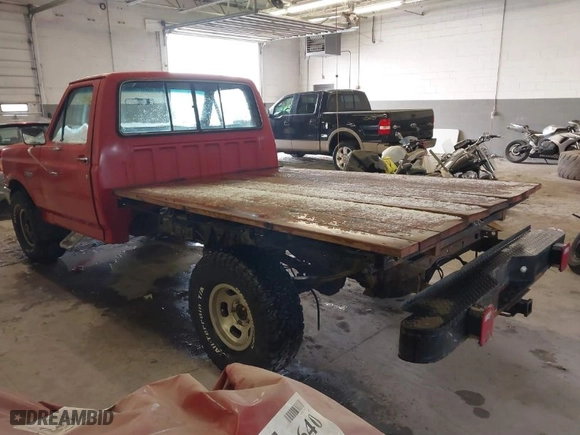 1987 Ford Pickup with VIN 1FTEF14Y7HLA55470, listed as a IAAI auction lot 42030305 with 33,453 mi miles. Bid and sale history available at carsss.com. Image 3.