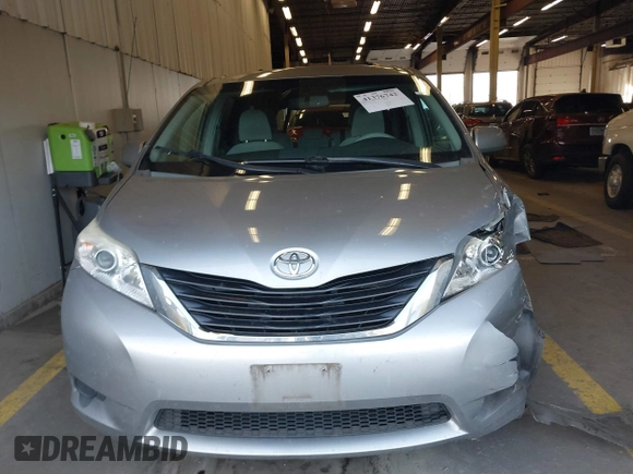 2012 Toyota Sienna LE AAS with VIN 5TDKK3DCXCS271299, listed as a IAAI auction lot 41376742 with 134,968 mi miles. Bid and sale history available at carsss.com. Image 12.