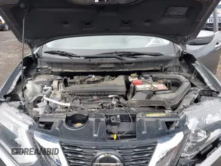 2018 Nissan Rogue SV z VIN KNMAT2MV4JP617844, wystawiony jako IAAI lot #42142365 z przebiegiem 54 001 mil mil oraz . Historia ofert i sprzedaży dostępna na DreamBid. Obrazek 10.