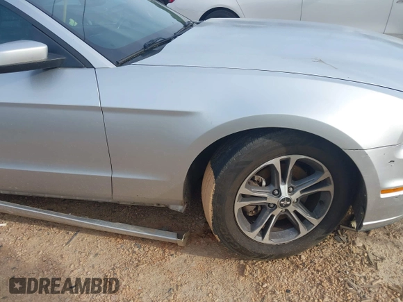 2014 Ford Mustang V6 with VIN 1ZVBP8AM4E5302273, listed as a IAAI auction lot 42288143 with 192,690 mi miles and . Bid and sale history available at DreamBid. Image 19.
