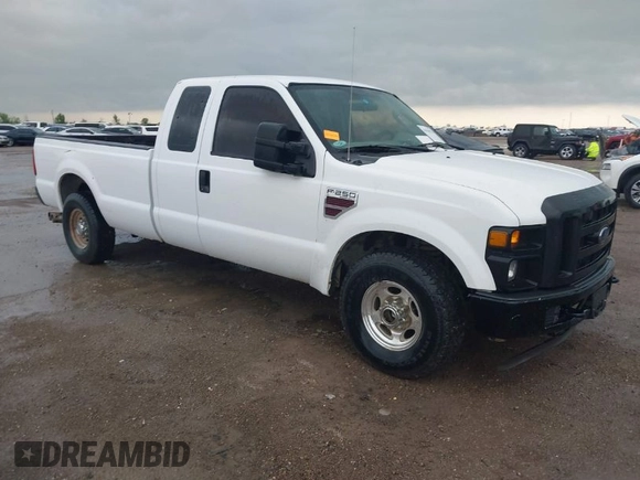 2008 Ford Super Duty F-250 SRW XL with VIN 1FTSX20R78EB67467, listed as a IAAI auction lot 41945924 with 98,158 mi miles. Bid and sale history available at carsss.com. Image 1.