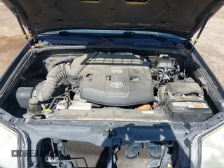 2007 Toyota 4Runner SR5 with VIN JTEZU14R978086300, listed as a IAAI auction lot 42090552 with 175,775 mi miles. Bid and sale history available at carsss.com. Image 10.