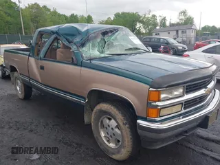 1995 Chevrolet Silverado 1500 with VIN 2GCEK19K3S1269840, listed as a IAAI auction lot 42240949 with 127,115 mi miles and . Bid and sale history available at DreamBid. Image 1.