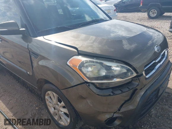 2012 Kia Soul + with VIN KNDJT2A67C7376281, listed as a IAAI auction lot 41955049 with 231,635 mi miles. Bid and sale history available at carsss.com. Image 6.
