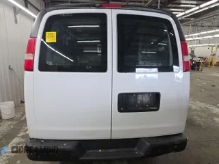 2015 Chevrolet Express Cargo with VIN 1GCWGFCF2F1262646, listed as a IAAI auction lot 42801576 with 165,952 mi miles and . Bid and sale history available at DreamBid. Image 9.