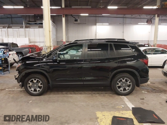 2023 Honda Passport TrailSport with VIN 5FNYF8H64PB016819, listed as a IAAI auction lot 41997402 with 22,106 mi miles and . Bid and sale history available at DreamBid. Image 15.