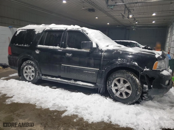 2006 Lincoln Navigator Luxury with VIN 5LMFU28546LJ29675, listed as a Copart auction lot 44531855 with 225,122 mi miles and Salvage Title. Bid and sale history available at carsss.com. Image 4.