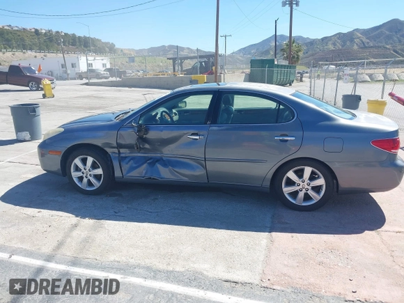 2005 Lexus ES 330 with VIN JTHBA30G055122175, listed as a IAAI auction lot 41847151 with 144,318 mi miles. Bid and sale history available at carsss.com. Image 14.