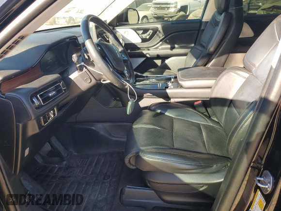 2023 Lincoln Aviator Reserve z VIN 5LM5J7WC1PGL14599, wystawiony jako Copart lot #42214515 z przebiegiem 70 737 mil mil oraz Szkoda całkowita • Salvage title. Historia ofert i sprzedaży dostępna na DreamBid. Obrazek 7.