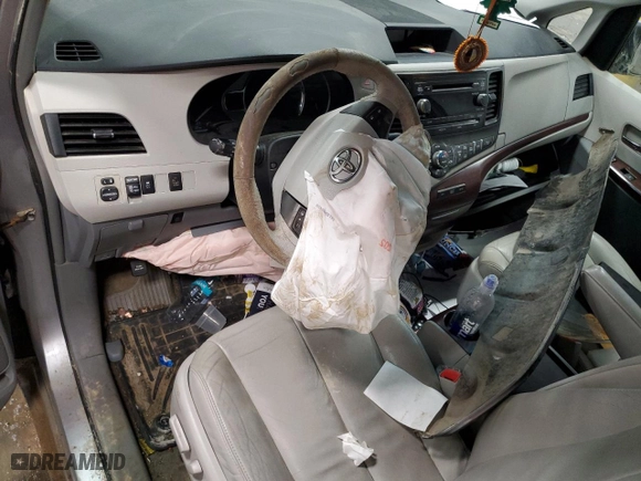 2013 Toyota Sienna XLE AAS with VIN 5TDYK3DC9DS284590, listed as a Copart auction lot 46414045 with 0 mi miles and Salvage Title. Bid and sale history available at carsss.com. Image 8.