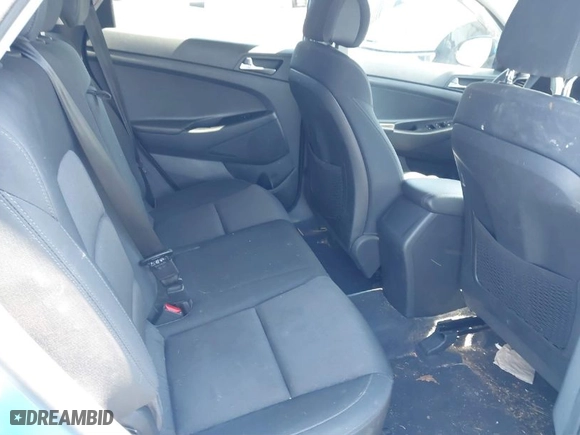 2017 Hyundai Tucson SE Plus with VIN KM8J3CA4XHU315340, listed as a IAAI auction lot 41857937 with 83,957 mi miles. Bid and sale history available at carsss.com. Image 8.