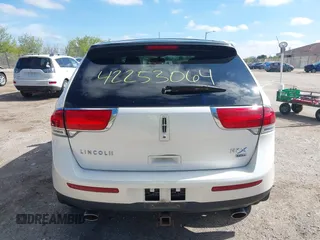 2012 Lincoln MKX with VIN 2LMDJ8JK9CBL16738, listed as a IAAI auction lot 42253064 with 147,719 mi miles and . Bid and sale history available at DreamBid. Image 16.