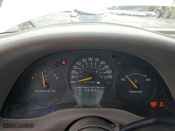 1998 Chevrolet Lumina with VIN 2G1WL52M4W9241338, listed as a Copart auction lot 43397115 with 167,251 mi miles and Salvage Title. Bid and sale history available at carsss.com. Image 9.