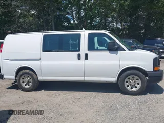 2014 Chevrolet Express Cargo z VIN 1GCSGAFX1E1168424, wystawiony jako IAAI lot #42610312 z przebiegiem 245 507 mil mil oraz . Historia ofert i sprzedaży dostępna na DreamBid. Obrazek 13.